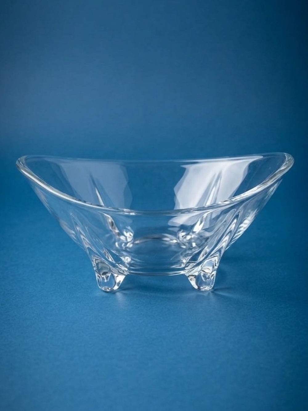 Vintage Mid Century Clear Glass Footed Boat Bowl Centerpiece **